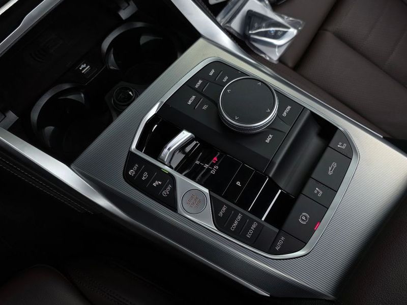 2024 BMW 4 Series 420i M Sport Convertible photo 9