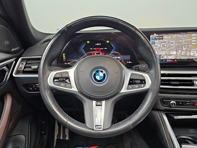 2023 BMW i4 eDrive40 M Sports Pro photo 13
