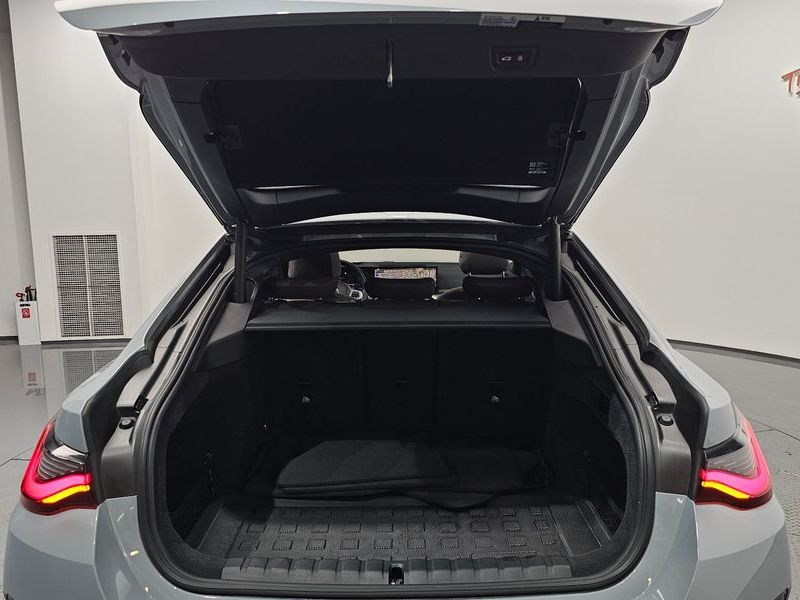 2023 BMW i4 eDrive40 M Sports Pro photo 20