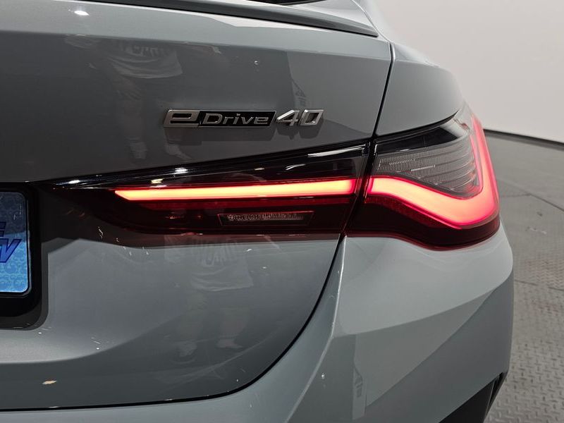 2023 BMW i4 eDrive40 M Sports Pro photo 23