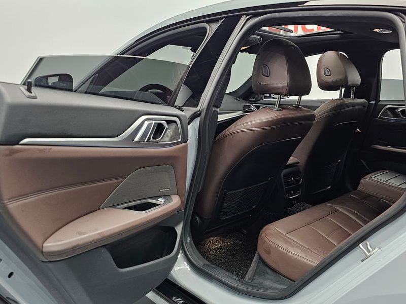 2023 BMW i4 eDrive40 M Sports Pro photo 26