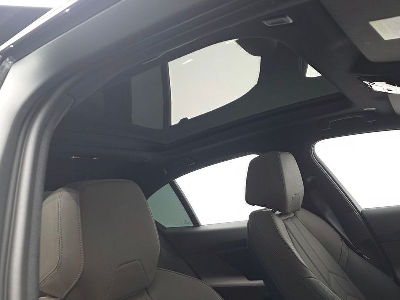 2025 BMW 5 Series 520i M Sport photo 17