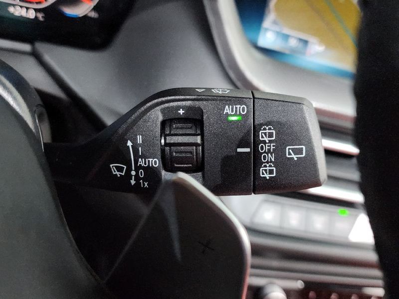 2022 BMW 1 Series M135i xDrive photo 17