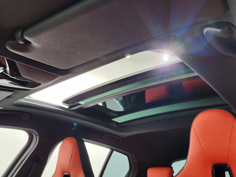2022 BMW 1 Series M135i xDrive photo 19