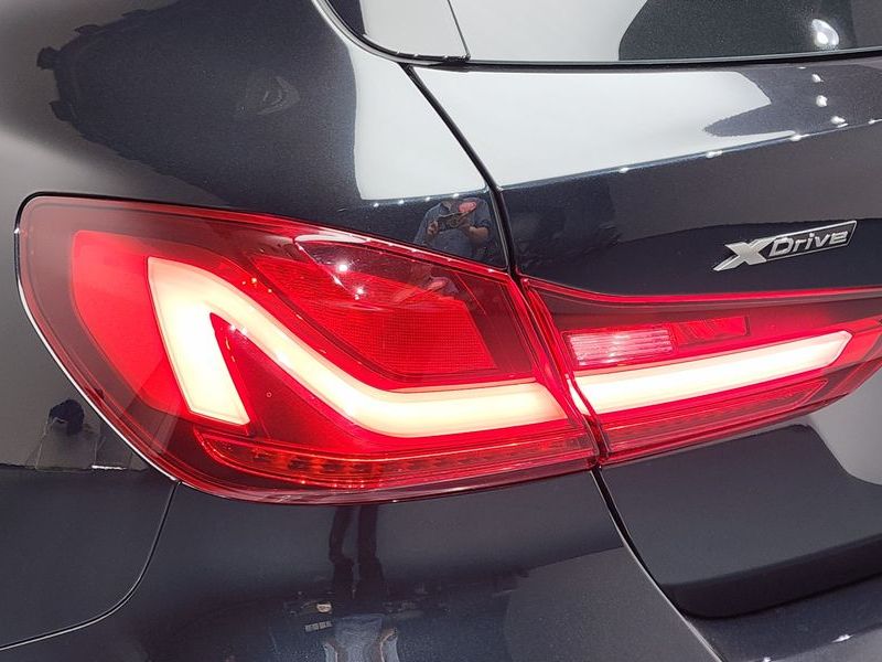 2022 BMW 1 Series M135i xDrive photo 23