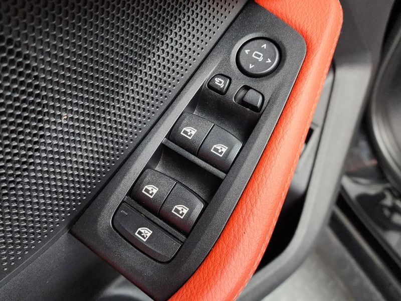 2022 BMW 1 Series M135i xDrive photo 30