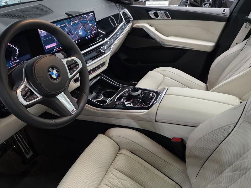 2026 BMW X5 xDrive 40i M Sport photo 15