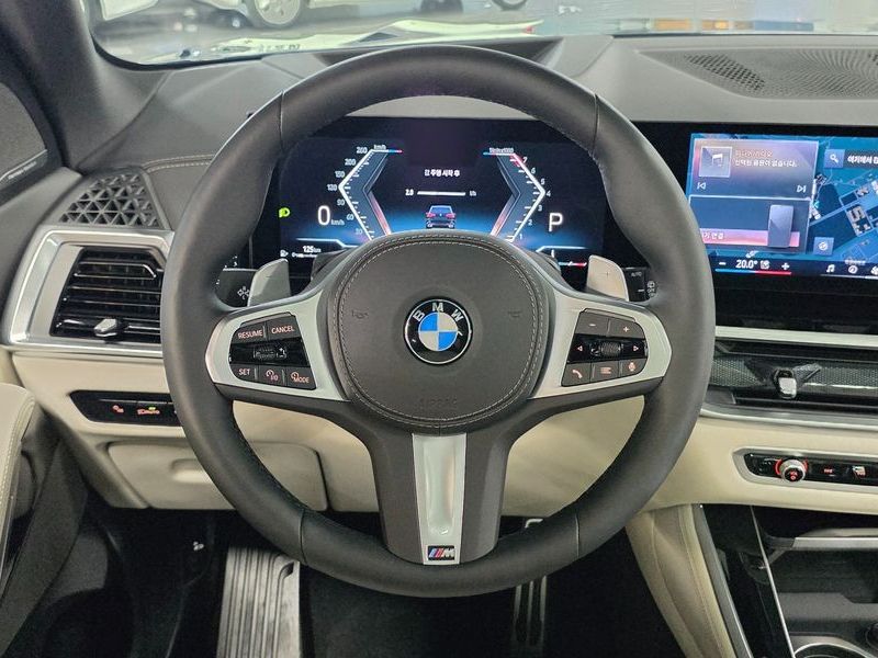 2026 BMW X5 xDrive 40i M Sport photo 17