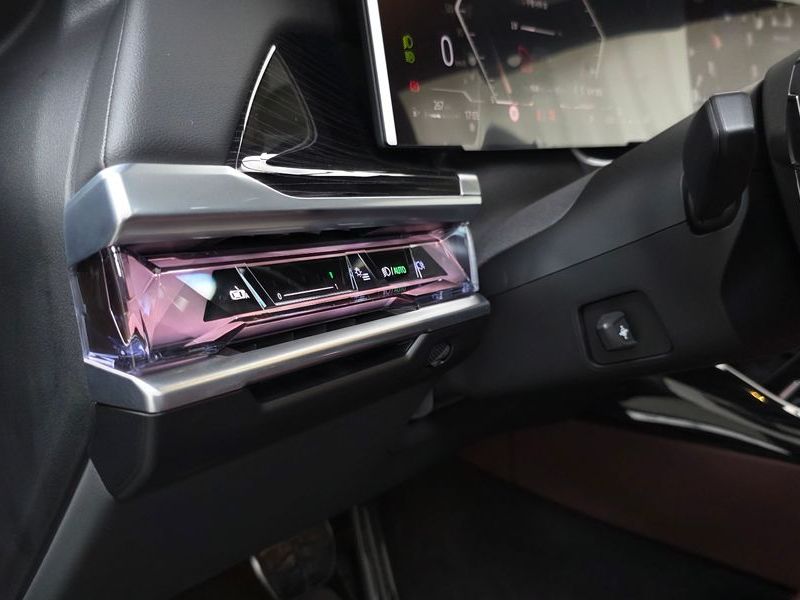 2025 BMW 7 Series 740i xDrive M Sport Limited photo 28