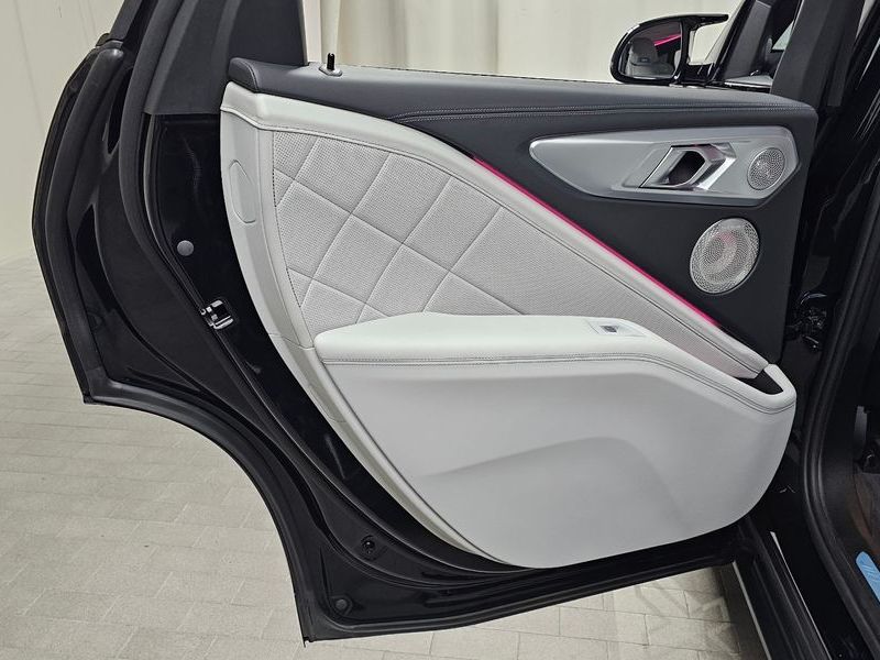 2026 BMW XM 4.4 Lable photo 25