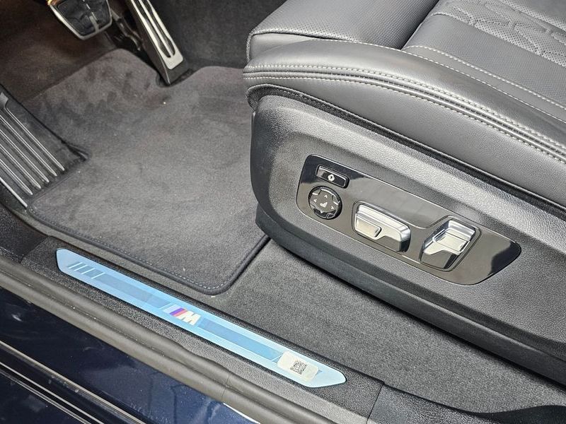 2026 BMW X6 xDrive30d M Sport photo 16