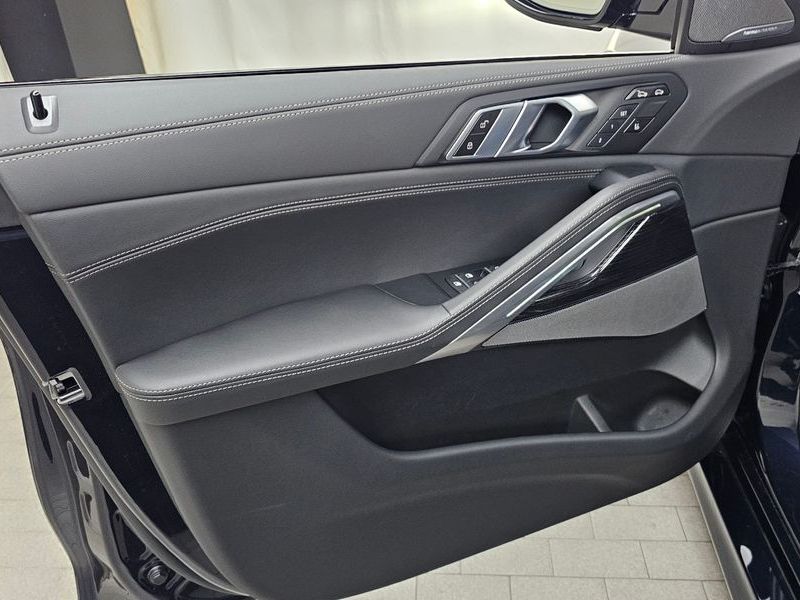 2026 BMW X6 xDrive30d M Sport photo 24