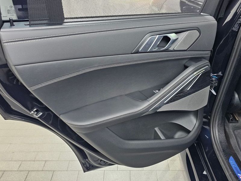 2026 BMW X6 xDrive30d M Sport photo 25