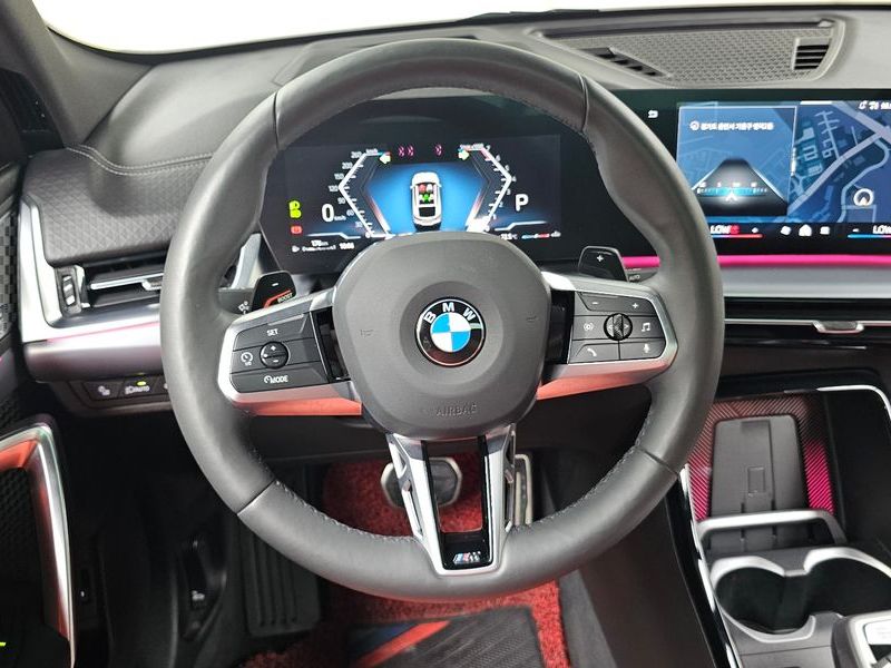 2025 BMW X2 xDrive 20i M Sport photo 13