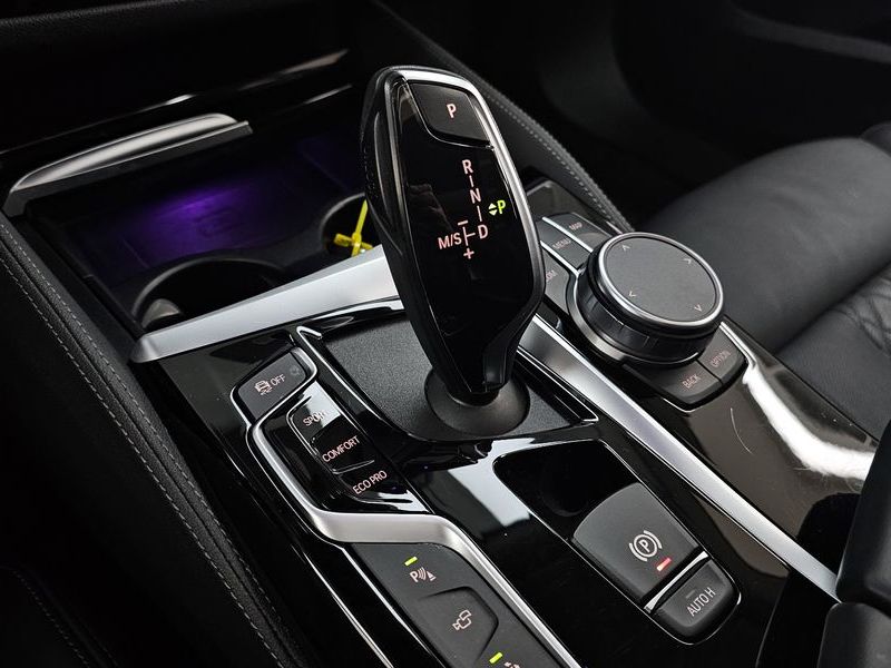 2020 BMW 6 Series 630i xDrive Luxury photo 9