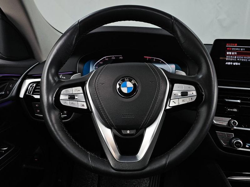 2020 BMW 6 Series 630i xDrive Luxury photo 13