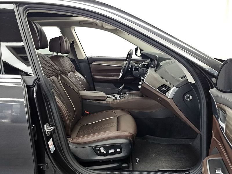 2020 BMW 6 Series 620d Luxury photo 11