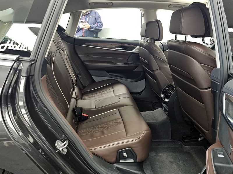 2020 BMW 6 Series 620d Luxury photo 12