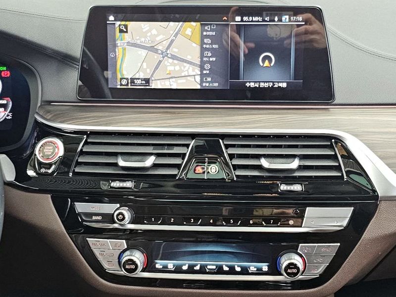 2020 BMW 6 Series 620d Luxury photo 14
