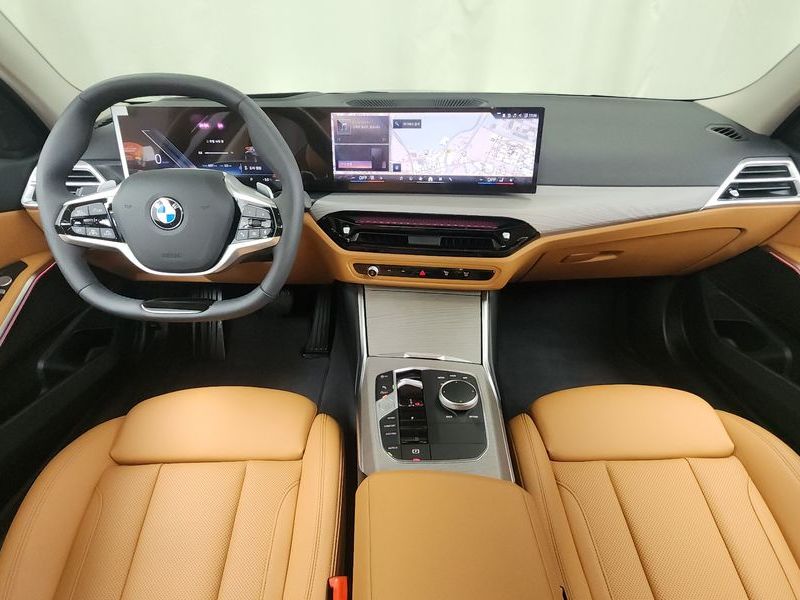 2025 BMW 3 Series 320i photo 7