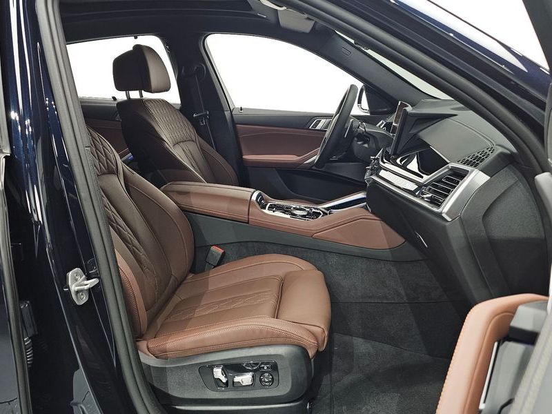 2026 BMW X6 xDrive40d M Sport Online Exclusive photo 10