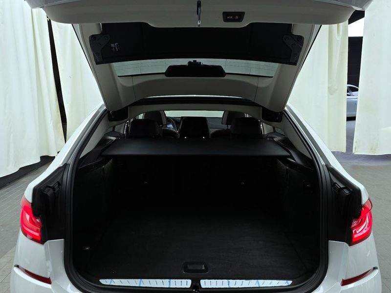 2022 BMW 6 Series 630i xDrive Luxury photo 20