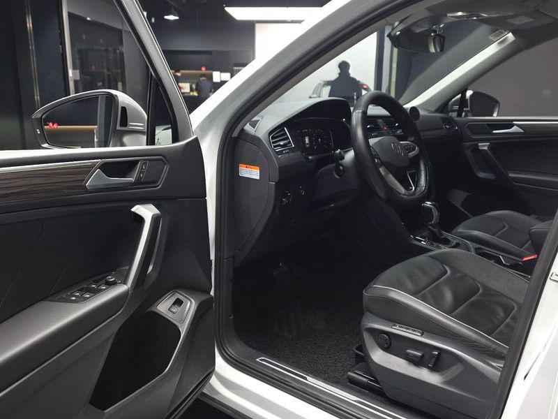 2022 Volkswagen Tiguan 2.0 TSI Prestige photo 10