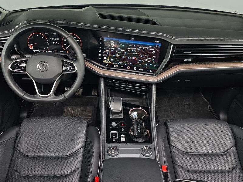 2024 Volkswagen Touareg 3.0 TDI Prestige photo 7