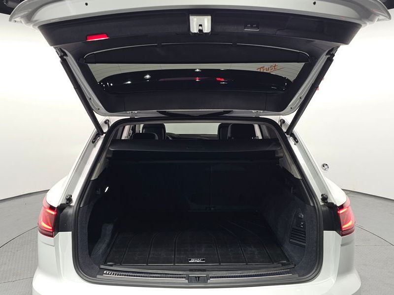 2024 Volkswagen Touareg 3.0 TDI Prestige photo 28