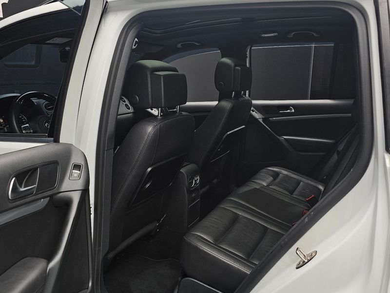 2015 Volkswagen Tiguan 2.0 TDI R-Line 5N photo 12