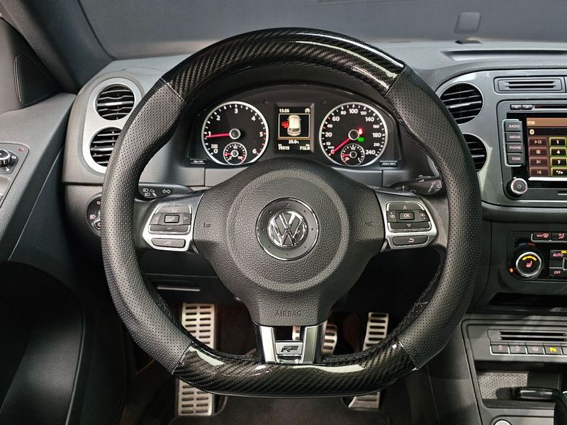 2015 Volkswagen Tiguan 2.0 TDI R-Line 5N photo 13