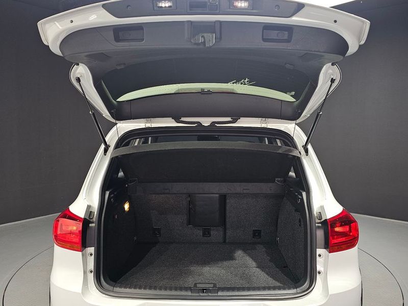 2015 Volkswagen Tiguan 2.0 TDI R-Line 5N photo 20