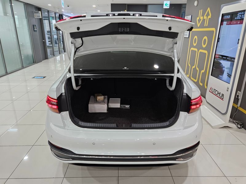 2023 Volkswagen Jetta 1.5 TSI Prestige photo 19
