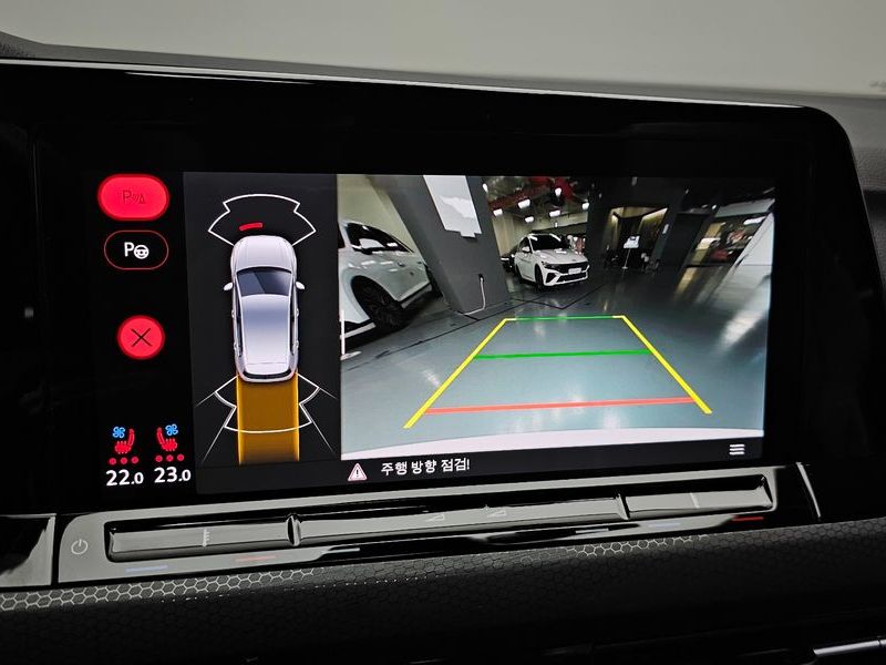 2024 Volkswagen Golf 2.0 GTI photo 15