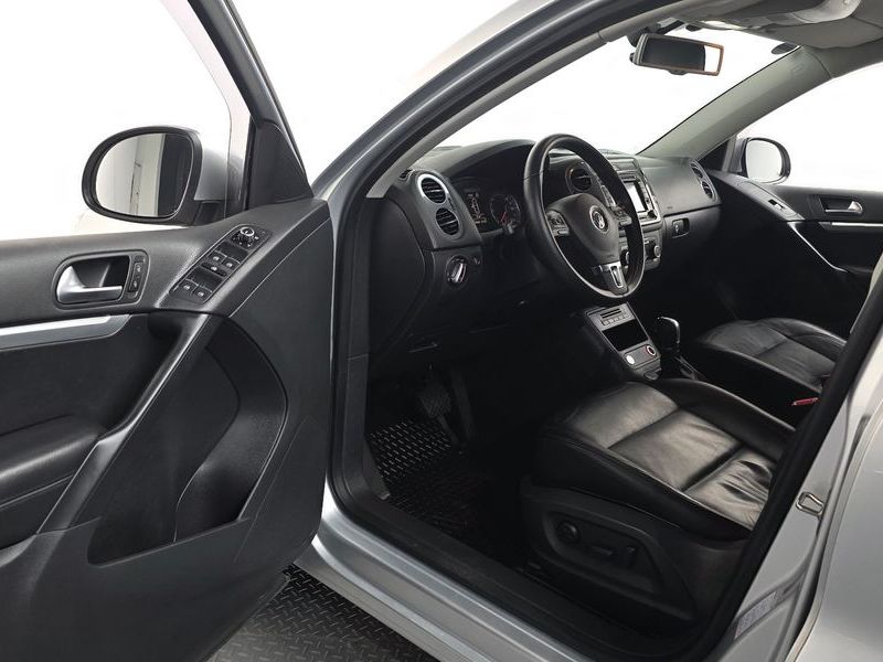 2012 Volkswagen Tiguan 2.0 TDI Comfort 5N photo 10