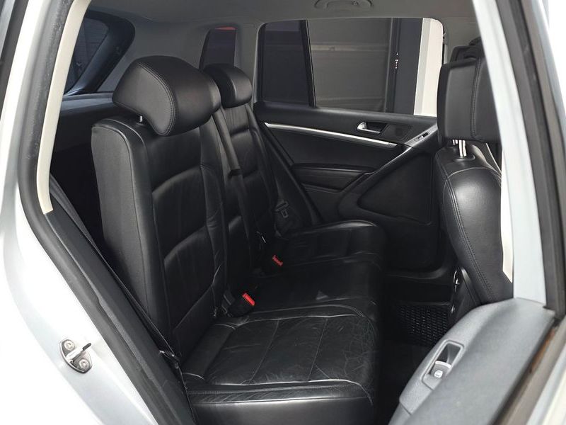 2012 Volkswagen Tiguan 2.0 TDI Comfort 5N photo 11
