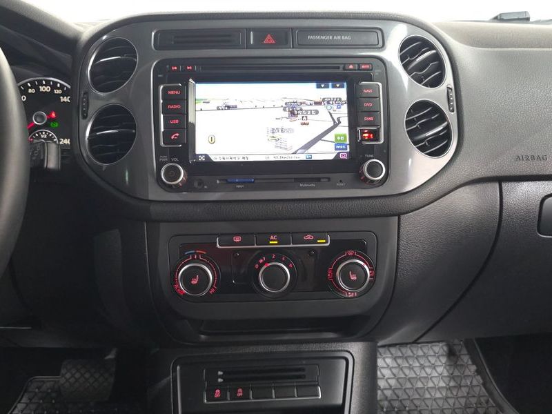 2012 Volkswagen Tiguan 2.0 TDI Comfort 5N photo 14