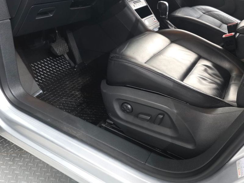 2012 Volkswagen Tiguan 2.0 TDI Comfort 5N photo 19