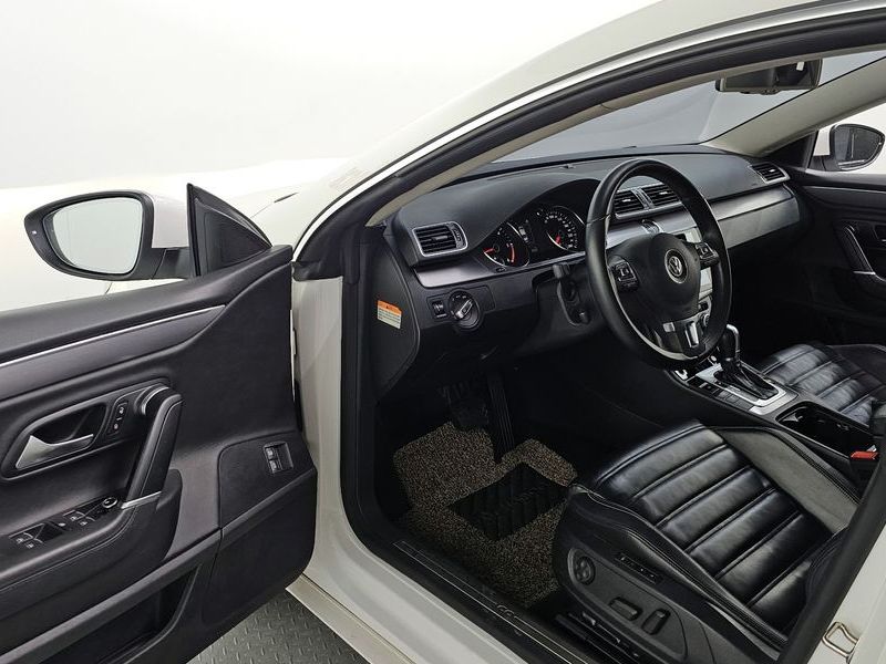 2015 Volkswagen New CC 2.0 TDI BlueMotion photo 10