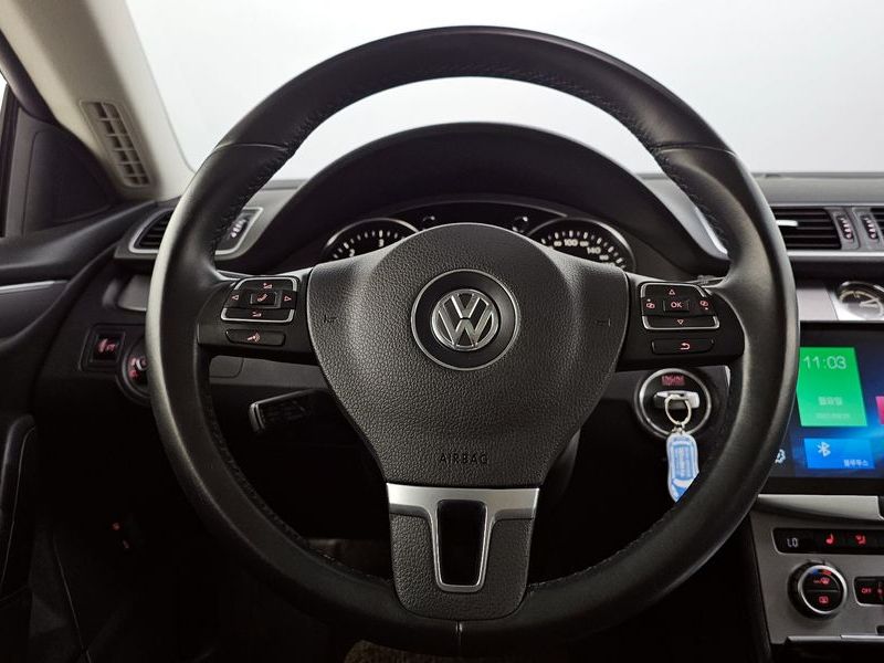 2015 Volkswagen New CC 2.0 TDI BlueMotion photo 13