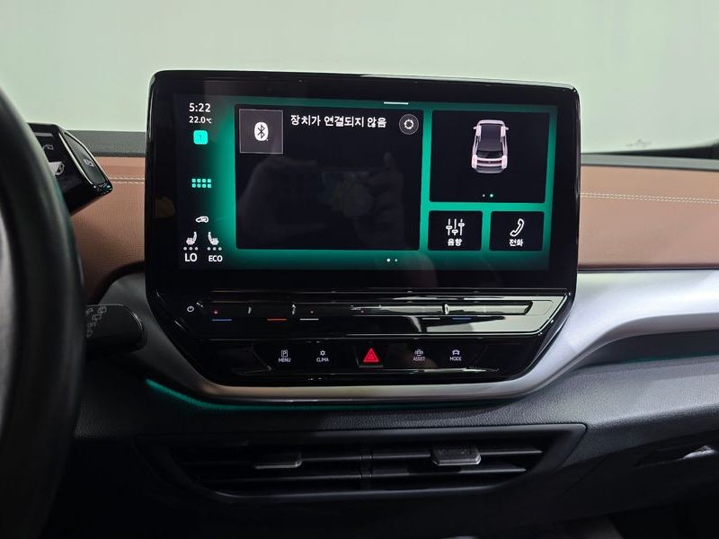 2022 Volkswagen ID.4 Pro photo 12