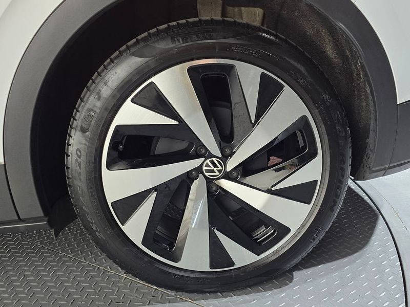 2022 Volkswagen ID.4 Pro photo 21