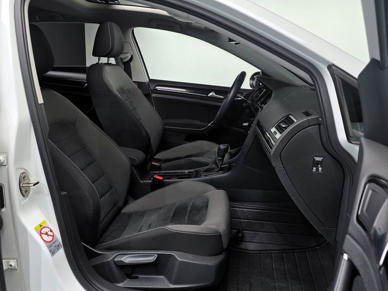 2015 Volkswagen Golf 2.0 TDI photo 10