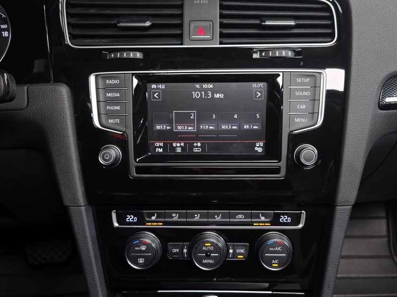 2015 Volkswagen Golf 2.0 TDI photo 14