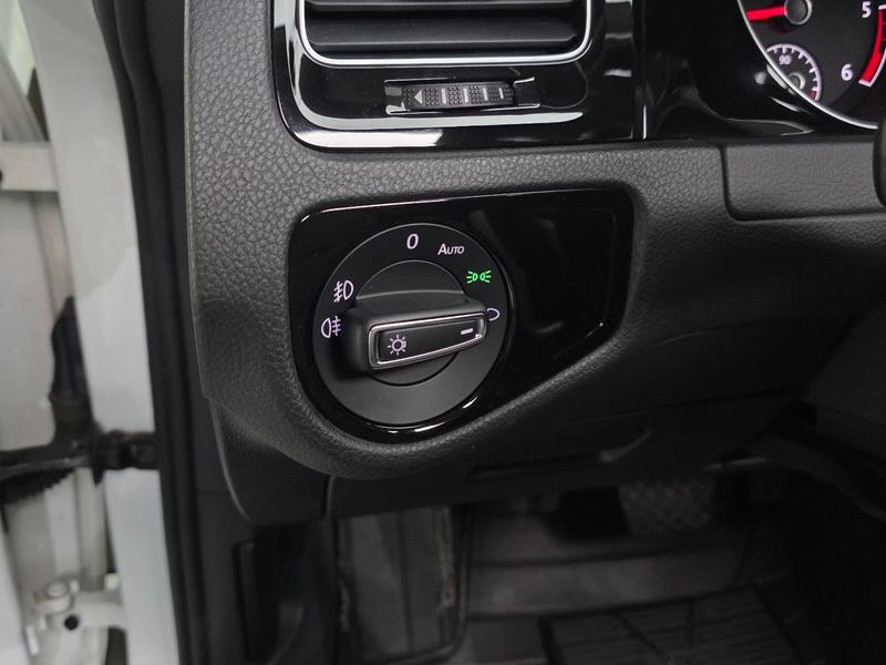 2015 Volkswagen Golf 2.0 TDI photo 19