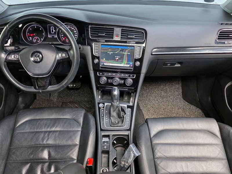 2015 Volkswagen Golf 2.0 TDI Premium photo 7