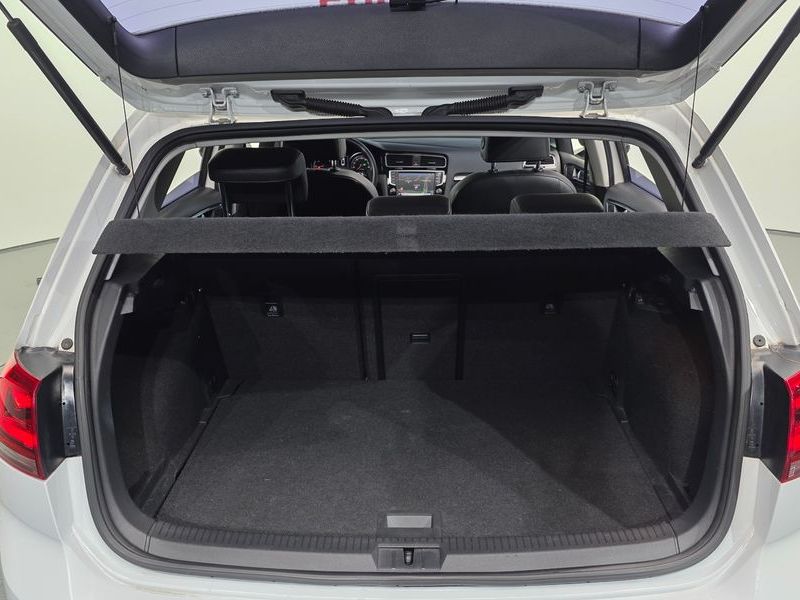 2015 Volkswagen Golf 2.0 TDI Premium photo 20