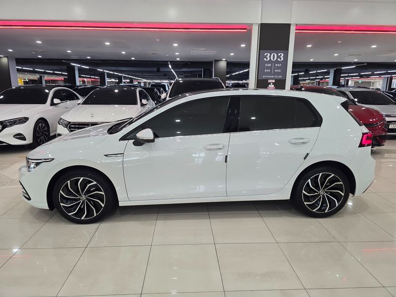 2023 Volkswagen Golf 2.0 TDI Prestige photo 18