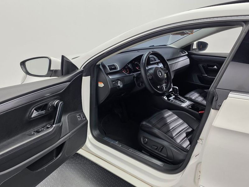 2014 Volkswagen New CC 2.0 TSI photo 10