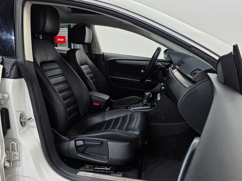 2014 Volkswagen New CC 2.0 TSI photo 11